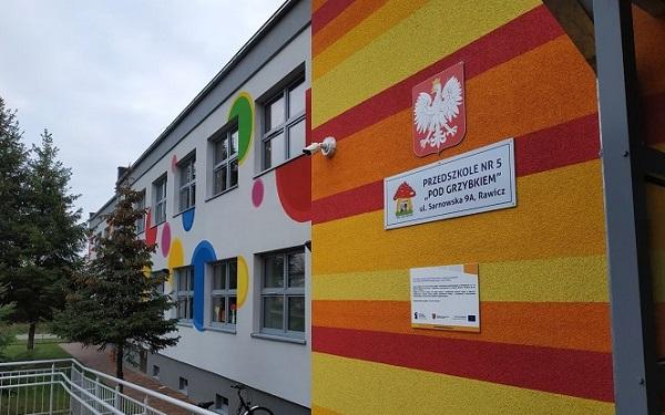 Remont przedszkoli i szkoły podstawowej w gminie Rawicz