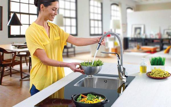 Jak oszczędzać wodę w domu? Poradnik - oszczędzamy wodę