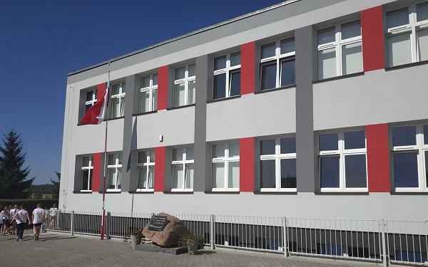 Wyremontowane szkoły w Wilkowicach, Goniembicach i Lipnie. Wszystko to dzięki funduszom UE