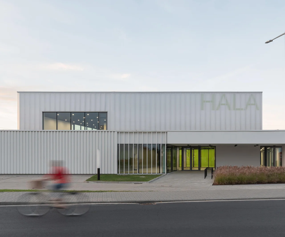 Hala widowiskowo-sportowa w Książu Wielkopolskim